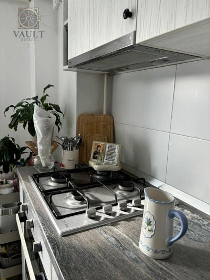 Apartament cu 3 camere semidecomandat, mobilat în Mogoșoaia