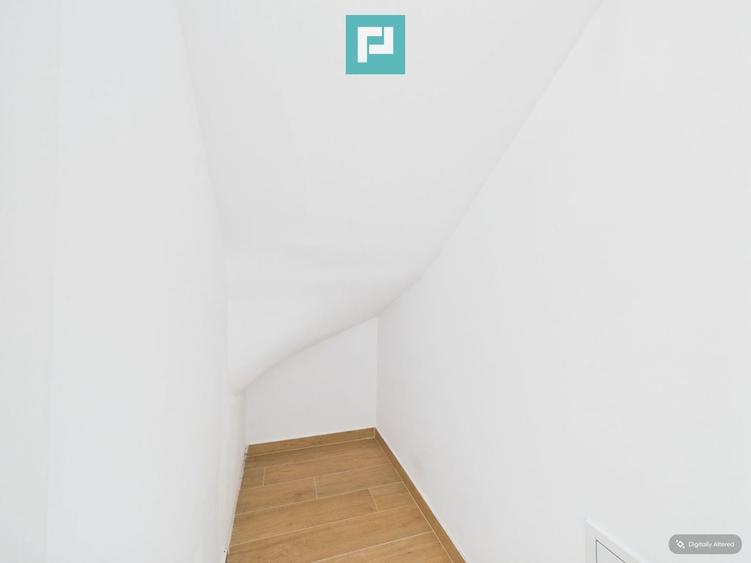 Duplex cu 4 camere cu Canalizare în Covaci