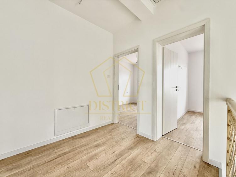 Duplex cu 4 camere cu Canalizare în Moșnița Veche