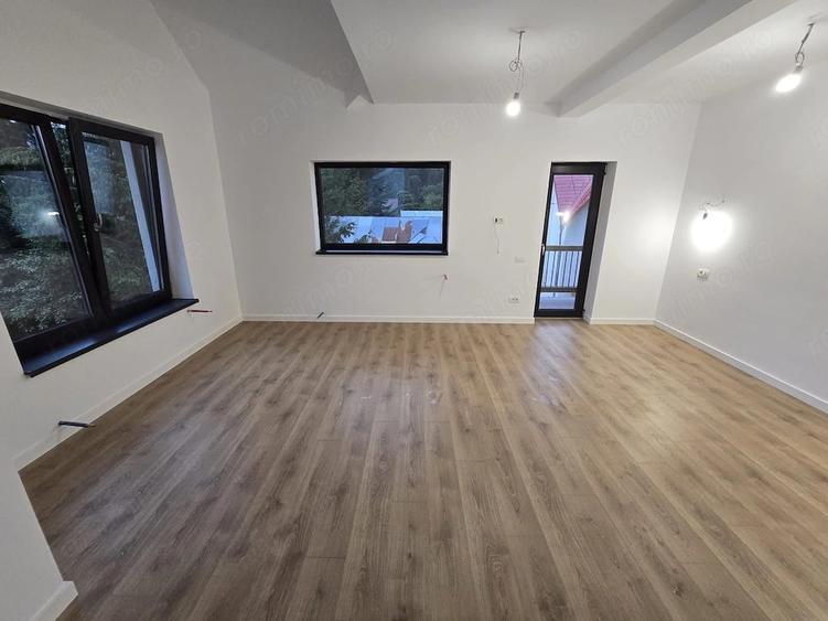 Apartament cu 4 camere decomandat în Zamora