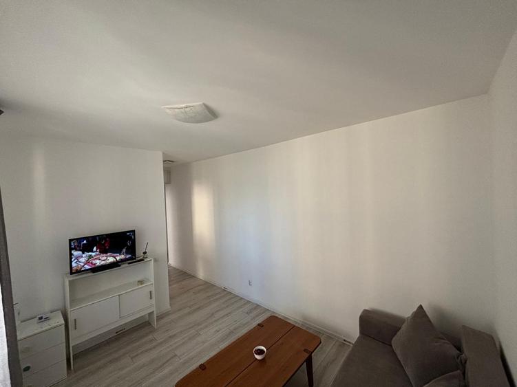 Apartament cu 2 camere decomandat în Militari
