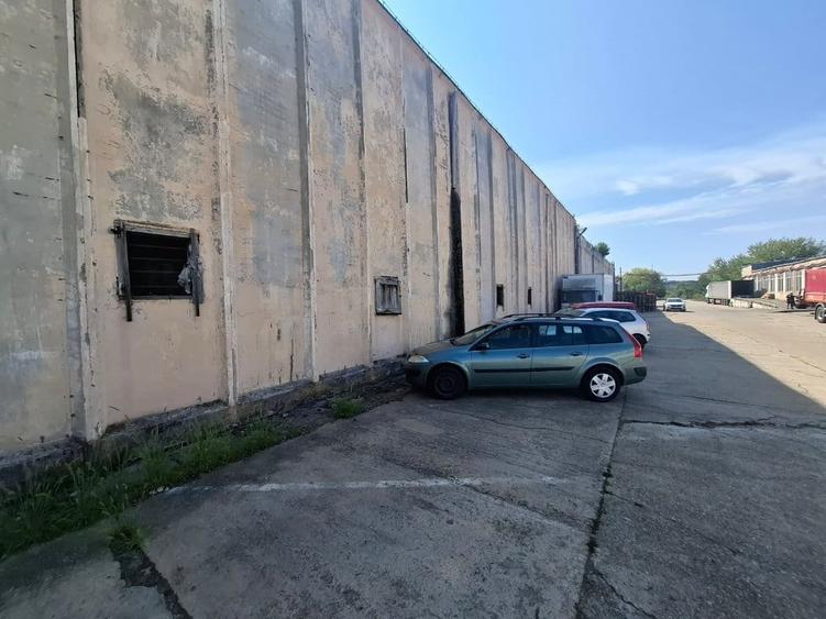 Spațiu comercial, de 6,735 mp, în Central