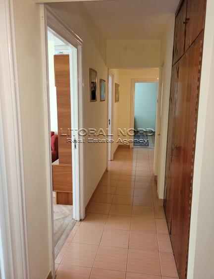 Apartament cu 3 camere decomandat în Casa de Cultură