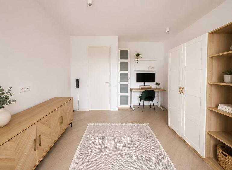 Apartament cu 3 camere decomandat, mobilat în Pipera