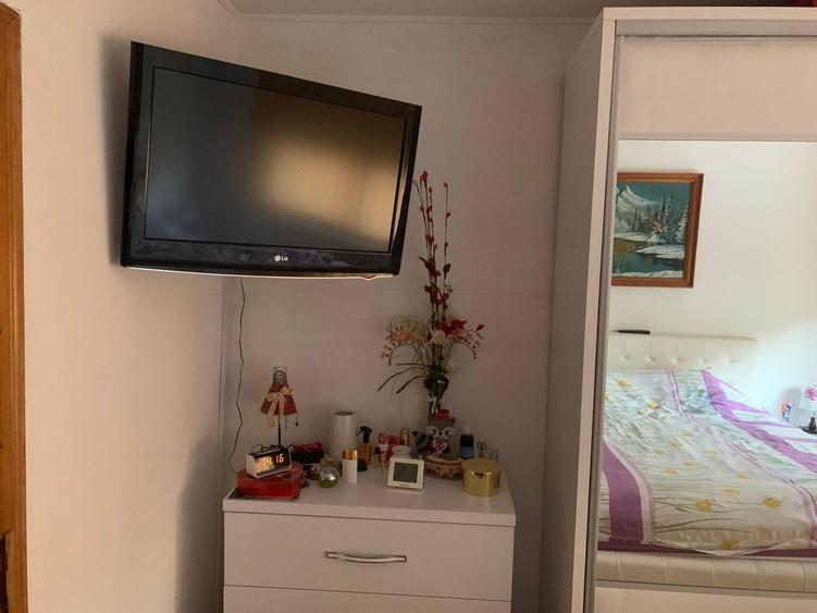 Apartament cu 3 camere decomandat, mobilat în Vest