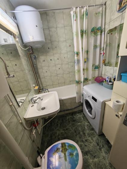 Apartament cu 3 camere decomandat în Brâncoveanu