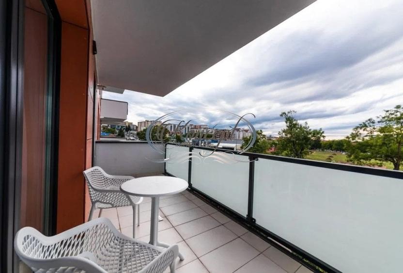 Apartament cu 2 camere semidecomandat, mobilat în Calea Turzii