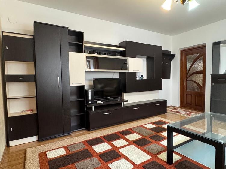 Casă cu 3 camere cu Teren 350 Mp în Central