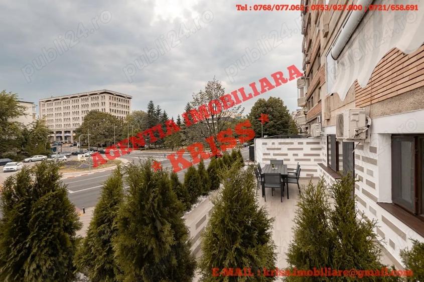 Apartament cu 4 camere decomandat în Central
