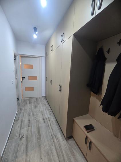 Garsonieră decomandată, mobilată în Gară