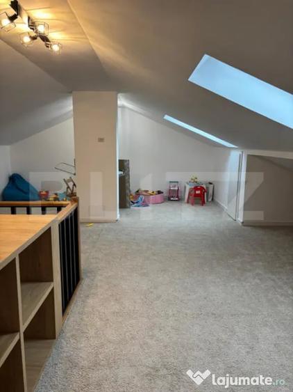 Apartament cu 3 camere decomandat, mobilat în Central