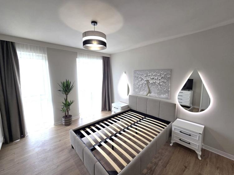 Apartament cu 2 camere semidecomandat, mobilat în Dâmbul Rotund