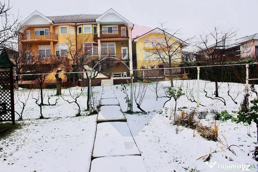 Casă cu 6 camere cu Teren 719 Mp în Oncea