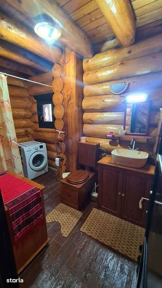 Casă cu 5 camere cu Teren 723 Mp în Bradu