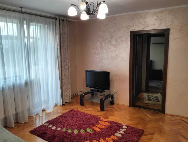 Apartament cu 2 camere semidecomandat în Exterior Vest