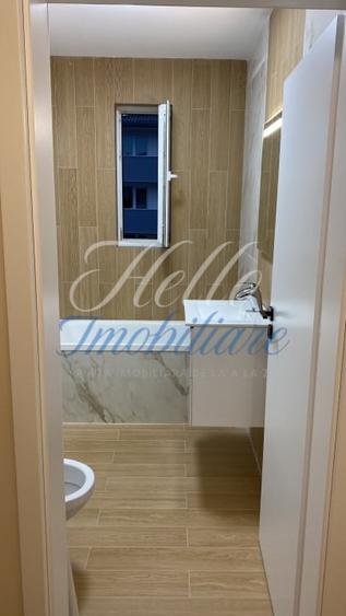 Apartament cu 3 camere semidecomandat în Florești