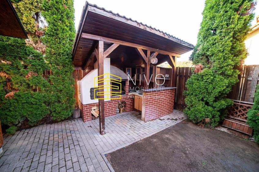 Casă individuală cu 4 camere cu Canalizare în Corunca