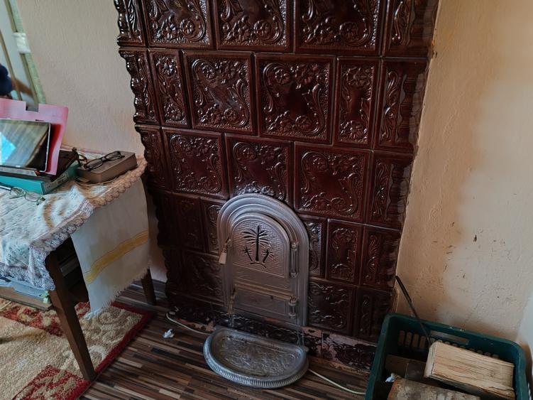 Casă individuală cu 5 camere cu Canalizare în Satu Nou