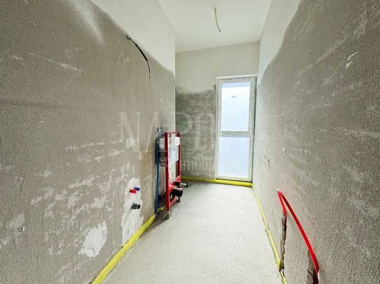 Penthouse cu 3 camere semidecomandat în Florești