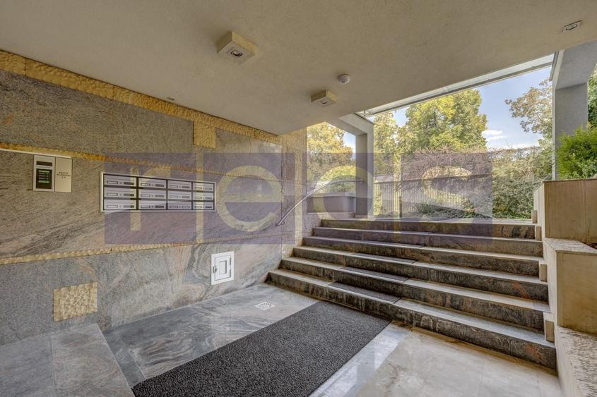 Apartament cu 4 camere decomandat în Primăverii