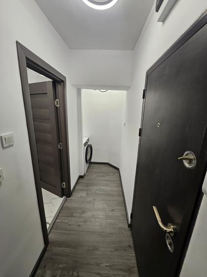 Garsonieră decomandată în Central