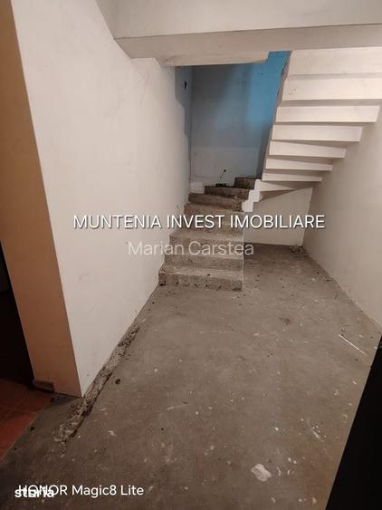 Oportunitate! Vila spa?ioasa, zona centrala - Pite?ti
