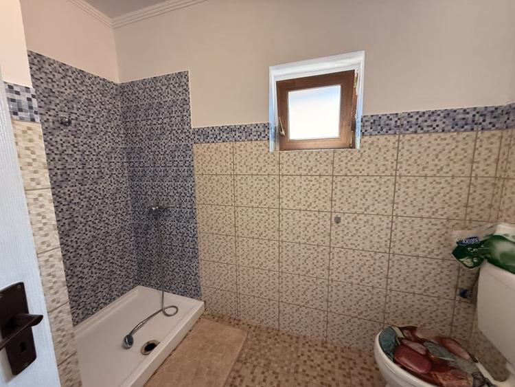 Casă individuală cu 4 camere cu Teren 460 Mp în Micești