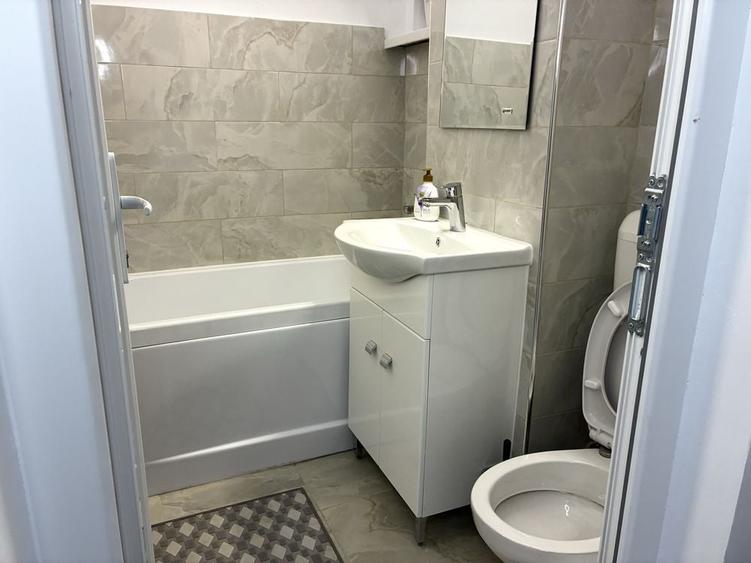 Apartament cu 2 camere semidecomandat în Central