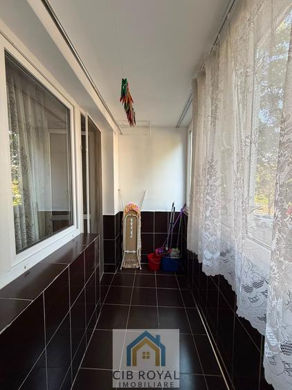Apartament cu 3 camere semidecomandat în Câmpia Libertății