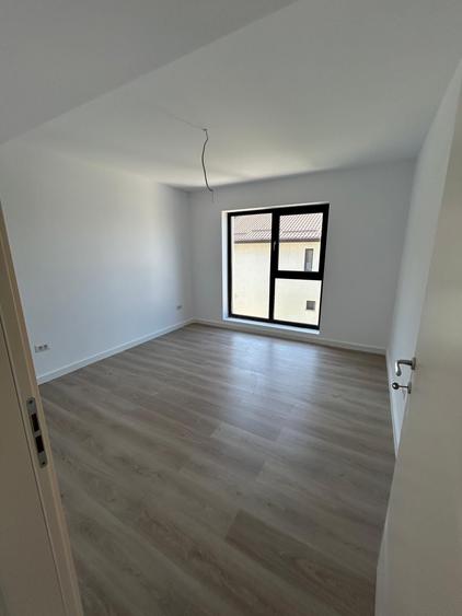 Apartament cu 2 camere semidecomandat în Găgeni