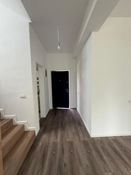 Casă individuală cu 4 camere cu Teren 400 Mp în Prelungirea Ghencea