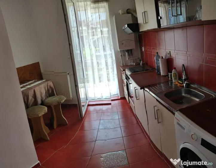 Garsonieră decomandată în Florești