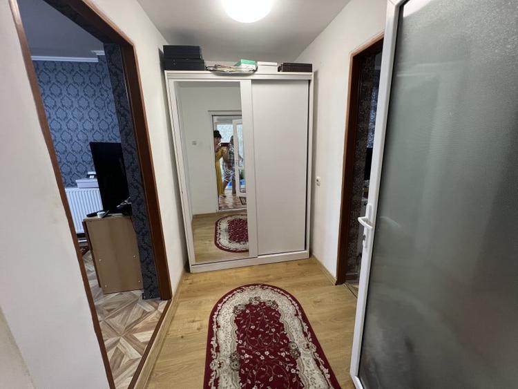Casă individuală cu 3 camere cu Canalizare în Sud