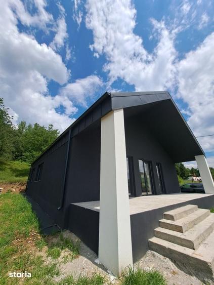 Casă cu 3 camere cu Teren 500 Mp în Ferneziu
