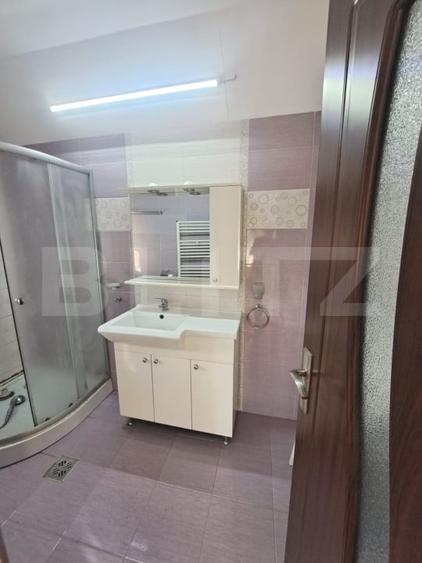 Casă individuală cu 6 camere cu Canalizare în Bod