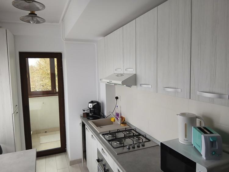 Apartament cu 2 camere decomandat în Nicolina