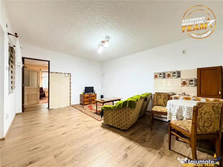 Casă cu 4 camere cu Teren 1315 Mp în Cernat