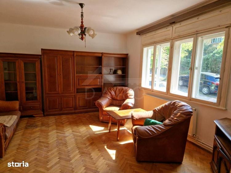 Casă cu 4 camere cu Teren 421 Mp în Central