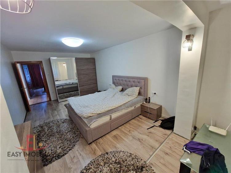 Apartament cu 3 camere decomandat în Tudor