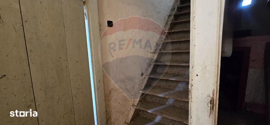 Casă cu 3 camere cu Teren 936 Mp în Socodor