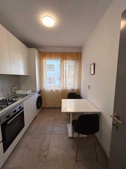 Apartament cu 2 camere semidecomandat în Florești