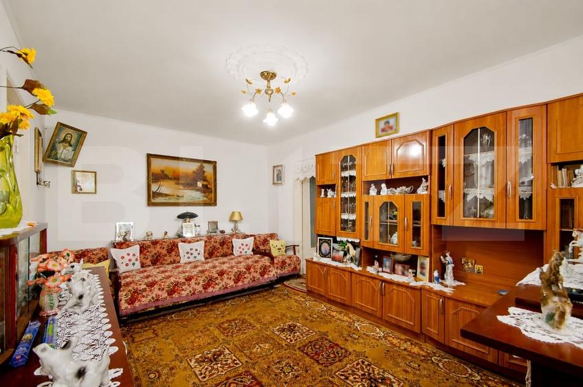 Apartament cu 2 camere semidecomandat, mobilat în Micro 17