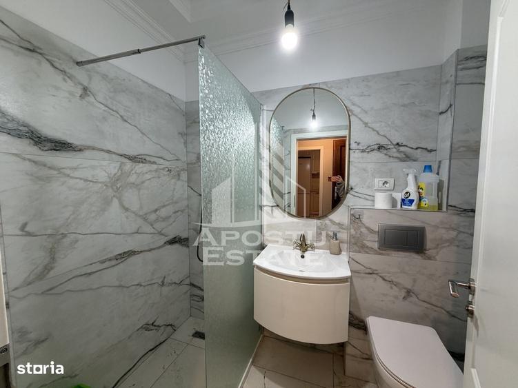 Casă cu 4 camere în Izvin