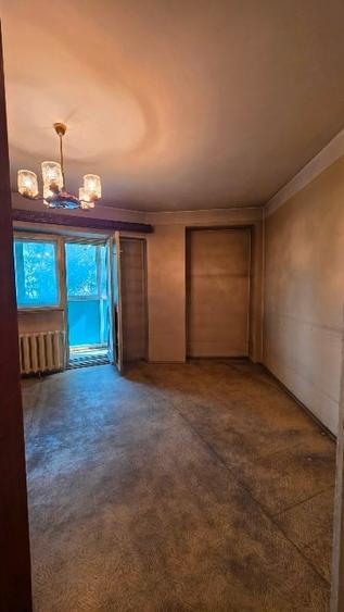 Apartament cu 2 camere decomandat în Titulescu