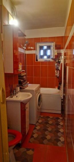 Apartament cu 3 camere semidecomandat în Ultracentral