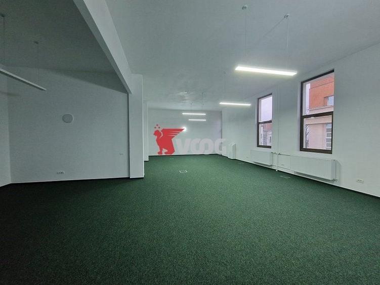 Birou, de 250 mp, în Ultracentral
