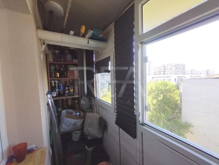 Apartament cu 3 camere decomandat, mobilat în Dristor
