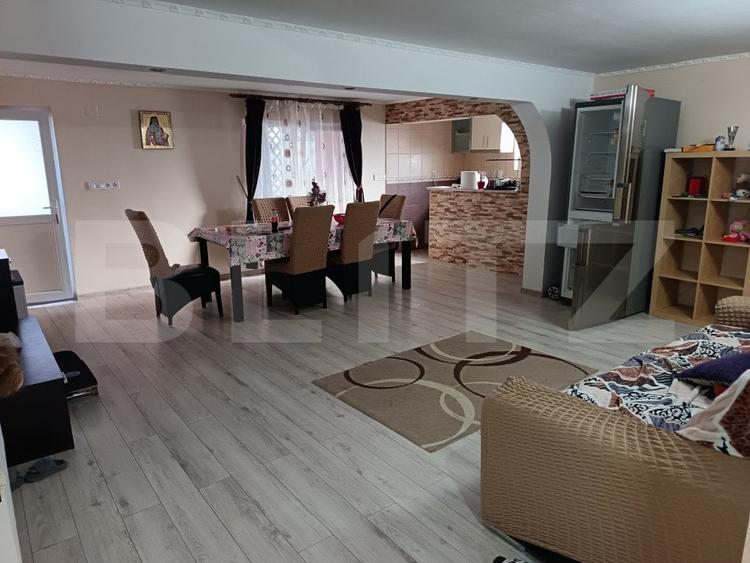 Casă cu 4 camere cu Canalizare în Lipănești