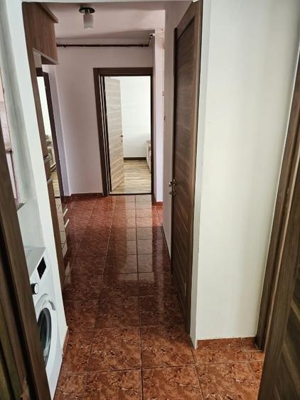 Apartament cu 2 camere decomandat în Crângași