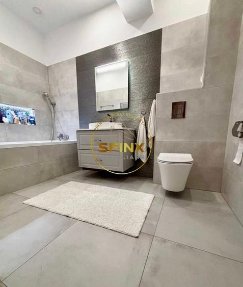 Apartament cu 3 camere semidecomandat, mobilat în Pipera